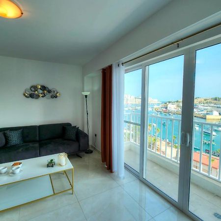 Seafront Beautifully Furnished 2 Bedrooms Gogzr-3 Gzira 外观 照片