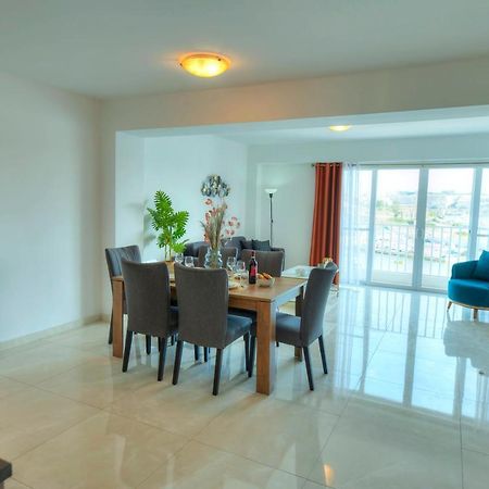 Seafront Beautifully Furnished 2 Bedrooms Gogzr-3 Gzira 外观 照片