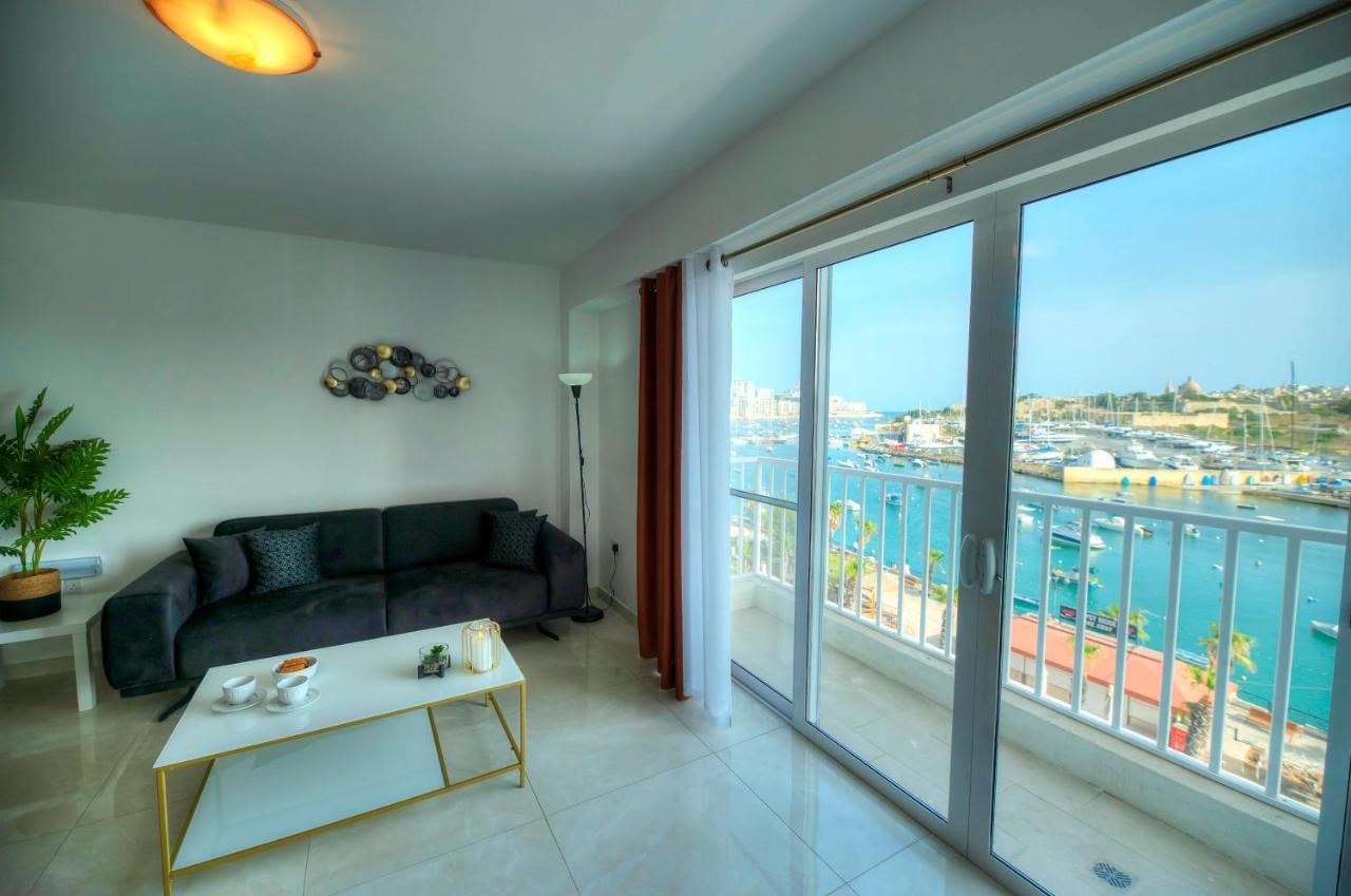 Seafront Beautifully Furnished 2 Bedrooms Gogzr-3 Gzira 外观 照片